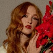 BELLA WHITE Announces New Album 'Among Other Things'