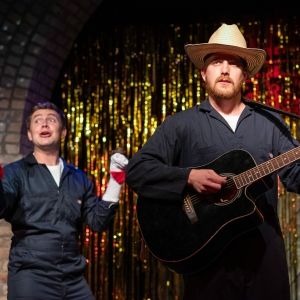 Review: MOONWATCHERS at Open Eye Theatre