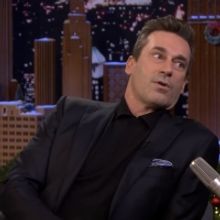 VIDEO: Jon Hamm Talks TOP GUN: MAVERICK on THE TONIGHT SHOW WITH JIMMY FALLON