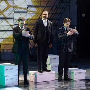 Review: THE LEHMAN TRILOGY at Stages Houston