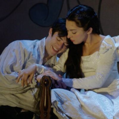 Video: Inside Opening Night of ROMEO AND JULIET at the Alley Theatre