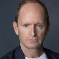 Ian Hughes Will Replace Matt Lucas as Thénardier in LES MISERABLES Beginning Tomorrow