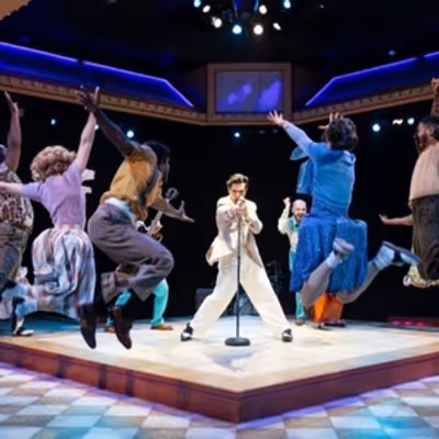 Review: HEARTBREAK HOTEL at Marriott Theatre, Lincolnshire
