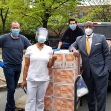 JUNIOR'S RESTAURANT Delivers Cheesecakes to Brooklyn Hospital