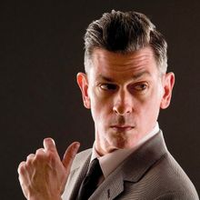 Review: DAVID MILLS RIOT ACT! at Martuni's San Francisco