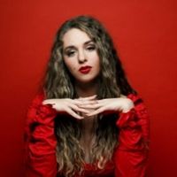 Former Opera Singer McKenna Michels Debuts EP