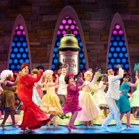 Photos/Video: First Look at the New Cast of HAIRSPRAY on Tour, Featuring Andrew…