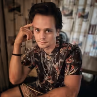 Aaron Dalla Villa Releases 'Conspiracy' Lyric Video