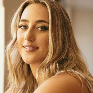 Ashley Cooke Unlocks Two More Songs From Debut Album 'Shot in the Dark'