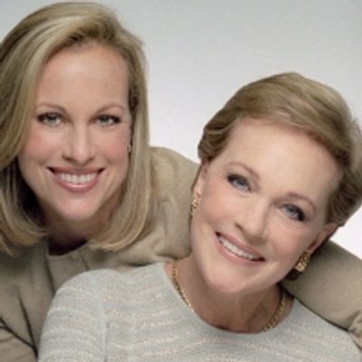 BWW Review: AN EVENING OF CONVERSATION WITH JULIE ANDREWS at Van Wezel Performing Arts Hall