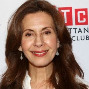 Interview: Jessica Hecht & Maura Tierney Talk the campfire project and Using the…