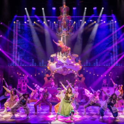 Review: Broadway Across Canada’s & JULIET is a non-stop joyride packed with pop culture nostalgia