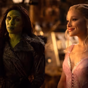El Centro Superior de Diseño de Moda reinterpreta el vestuario de WICKED: PARTE II