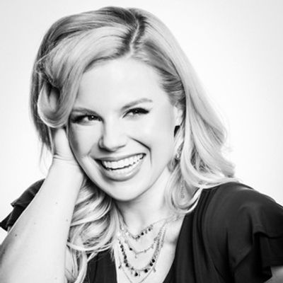 Megan Hilty Sells Out Performance in Aventura