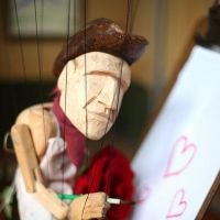 Send a Valentine Puppet-Gram from the Chicago International Puppet Theater Festival