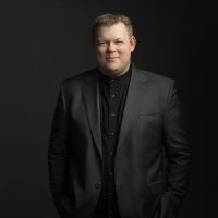 Calgary Philharmonic Renews Music Director's contract for 5 years