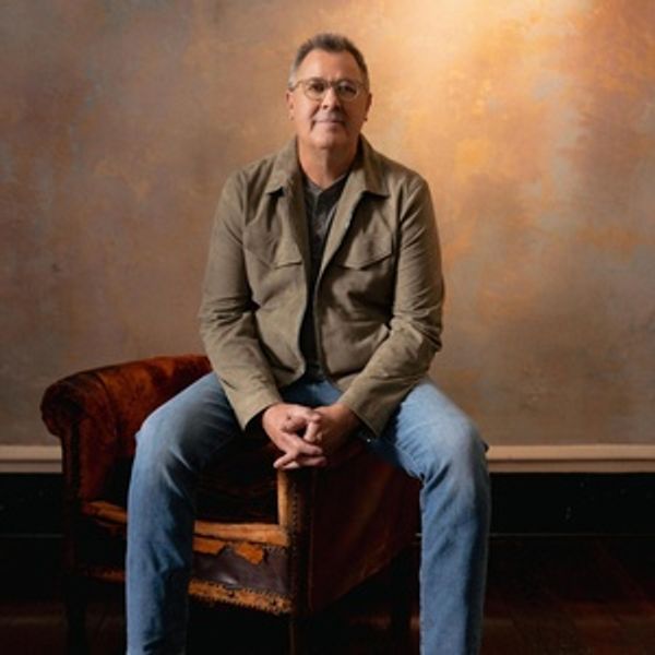Vince Gill Adds Additional Tour Dates to Summer Tour Photo