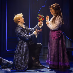 Review: DRACULA: A COMEDY OF TERRORS at Arizona Theatre Company