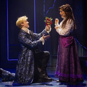 Review: DRACULA: A COMEDY OF TERRORS at Arizona Theatre Company