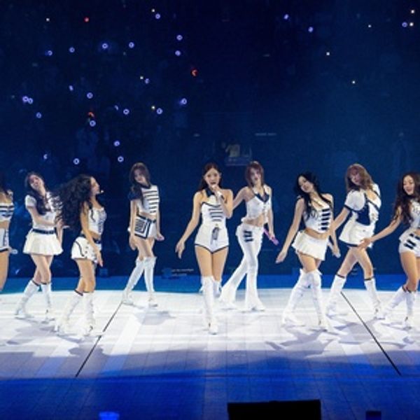 Review: K-pop Group TWICE Returns to Vancouver for “THIS IS FOR” World Tour Photo