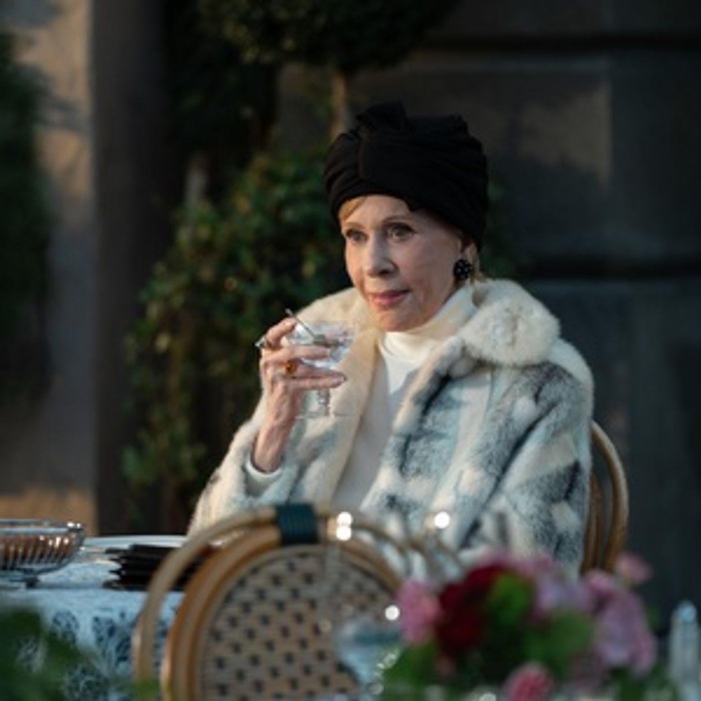 Wake Up With BroadwayWorld January 19, 2026- SIX To Welcome New Queens and More  Image