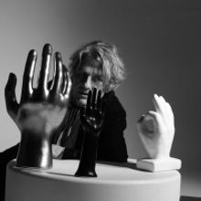 Dean Wareham Announces New Album, Shares Single 'The Past is Our Plaything'