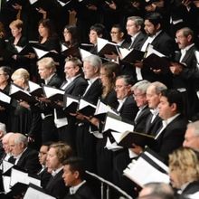 Pacific Symphony And Music Director Carl St. Clair To Perform CARMINA BURANA AND BA