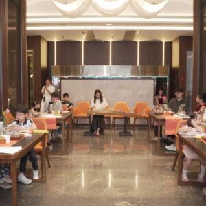 Zhenqiao Hu: Finding Common Ground Through Music and Community