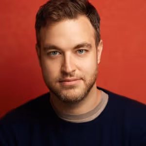 THE PLAY THAT GOES WRONG to Welcome John Rapson This Month