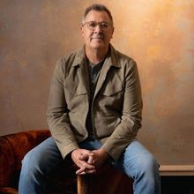 Vince Gill To Bring 50 YEARS OF HOME Tour To Hershey Theatre This Summer