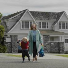 Video/Photos: Sarah Snook Searches for Missing Son in Trailer for ALL HER FAULT
