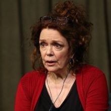 DANA H.'s Deirdre O'Connell Wins 2022 Tony Award for Best Performance by an Actress i