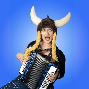 EDINBURGH 2023: Madame Chandelier Guest Blog