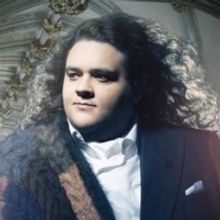 Jonathan Antoine Releases Cover of 'The Prayer' From New Holiday Album