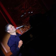 Review: Tom Kitt Puts THE TRUNK SONGS Center Stage at 54 Below