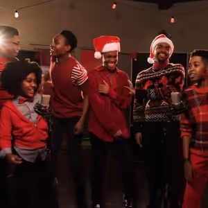 Video: The Cast of MJ THE MUSICAL Performs 'Santa Claus is Coming to Town'