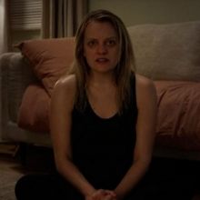 VIDEO: Elizabeth Moss Stars in THE INVISIBLE MAN Trailer