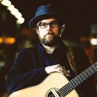 Aaron Burdett Releases New Song 'Rockefeller' Video