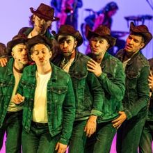 Review: A MASCULINE DRAMA at Teatr Wspolczesny Wroclaw