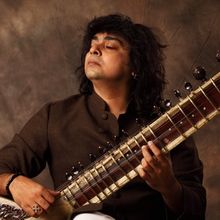 NILADRI KUMAAR: THE SPACE BETWEEN THE NOTES is Coming to the Aronoff Center This Fall