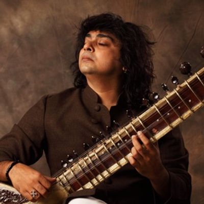 NILADRI KUMAAR: THE SPACE BETWEEN THE NOTES is Coming to the Aronoff Center This Fall