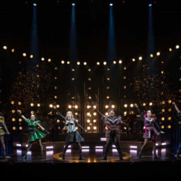 SIX to Present Final Sing-Along Performance in October Photo
