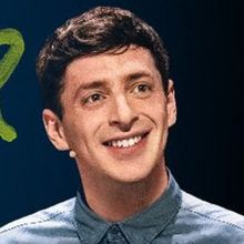 Video: Watch Alex Edelman on Broadway in HBO's JUST FOR US Trailer