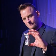 Guest Blog: EDINBURGH 2024: Sean Alexander on 1 MOMENT IN TIME