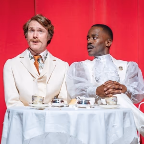 Review Roundup: THE IMPORTANCE OF BEING EARNEST at the National Theatre Photo