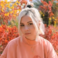 Nina Nesbitt Releases Brand New Song, 'Black & Blue' Video