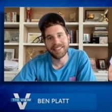VIDEO: Ben Platt Surprises Brain Cancer Survivor Molly Oldham With Tickets to the DEA
