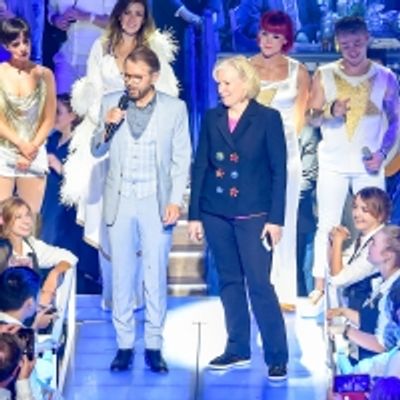 PHOTO/VIDEO: Go Inside Opening Night Of MAMMA MIA! The Party at The O2 With Björn Ulvaeus and More!