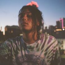 Feng to Release SUMMER AT CAMP LAKEPINE EP, Shares New Single FAKE FRIENDS