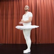 Chris Davis' ONE-MAN NUTCRACKER Brings Holiday Cheer and The Sugar Plum Fairy To Phil